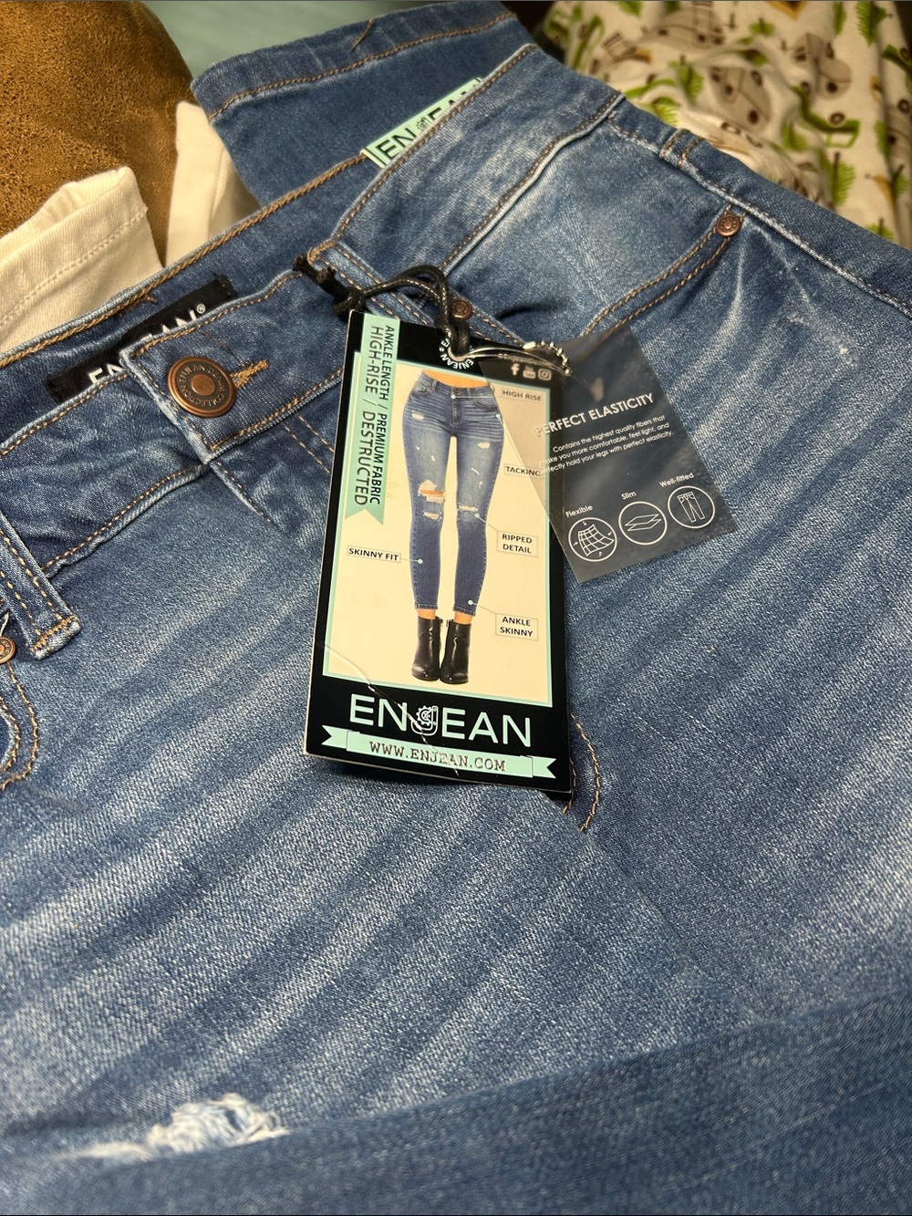 Enjean Women's Blue Skinny Distressed Jeans